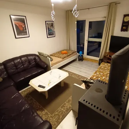 Monteur- Für 5 Pers Gartenhaus Markisch Buchholz