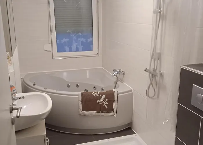 شقة Monteur- Fuer 5 Pers Gartenhaus *