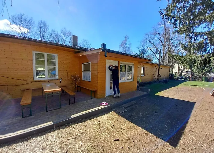 Monteur- Fuer 5 Pers Gartenhaus